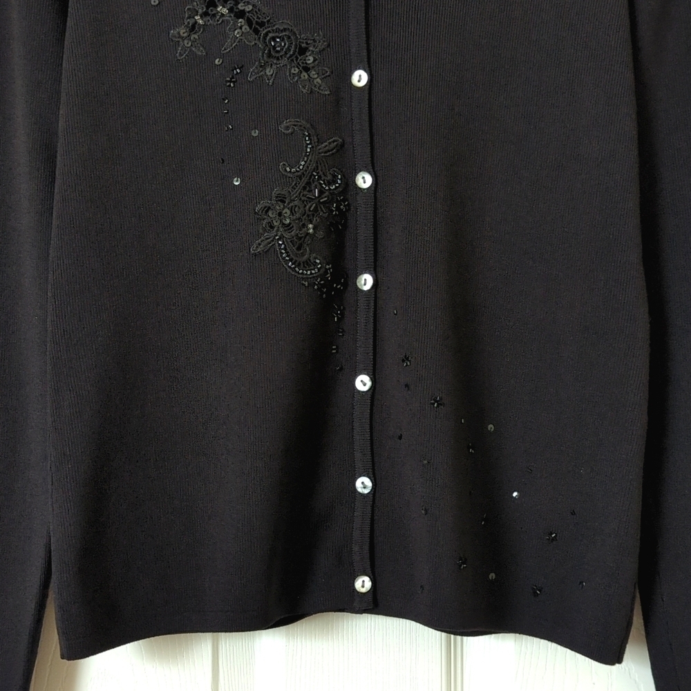Michelle Nicole Floral Embroidered & Beaded Ribbed Knit V-neck Cardigan Black M - Picture 6 of 10